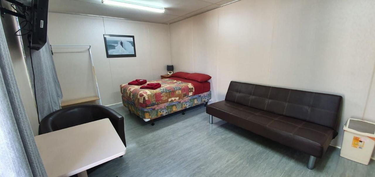Pinjarra Caravan Park And Cabins Exterior photo